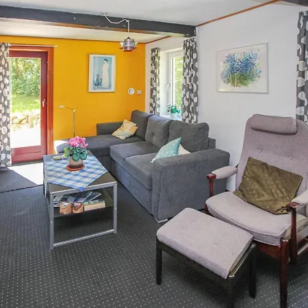 Lovely In Sams With 2 Bedrooms Brundby