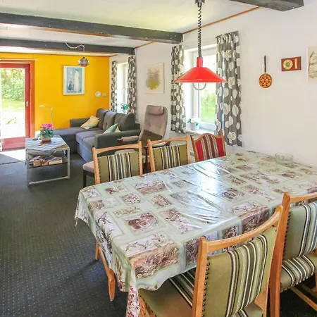 Lovely In Sams With 2 Bedrooms Brundby